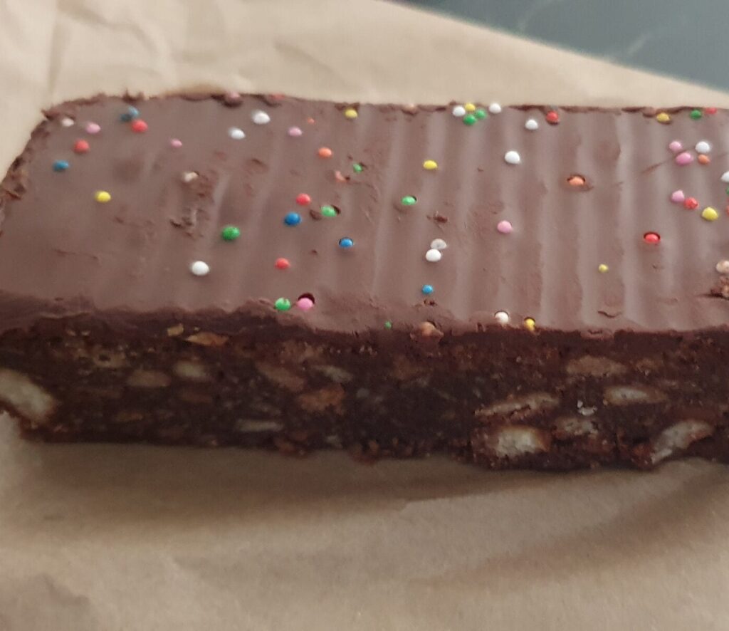 Hedgehog, cocoa powder, sweetened-condensed milk, and Marie biscuits, this traybake is an Aussie icon!